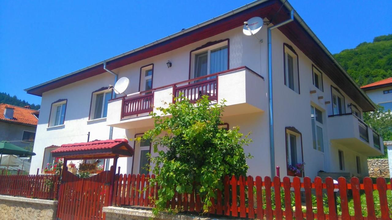 Гостевой дом Guest House Meraklii Smilyan-26